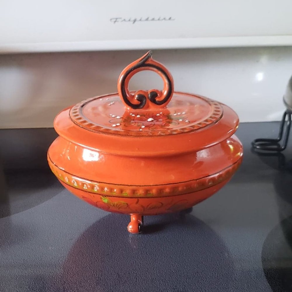 Beautiful Hand Painted Portugal Console Bowl